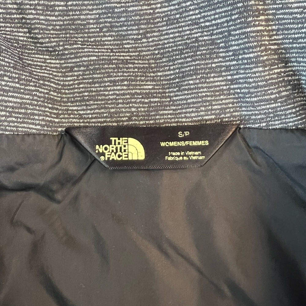 The North Face Women’s Pseudio Vest - Picture 7 of 11